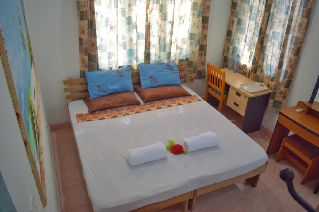 הימפושי Raalhu Lodge מראה חיצוני תמונה