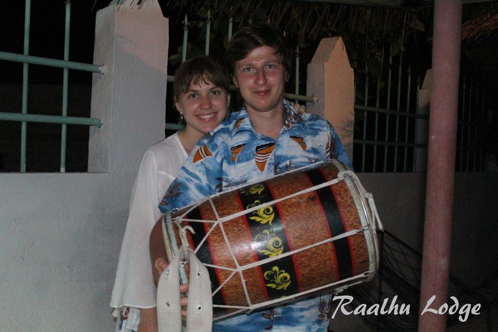 הימפושי Raalhu Lodge מראה חיצוני תמונה