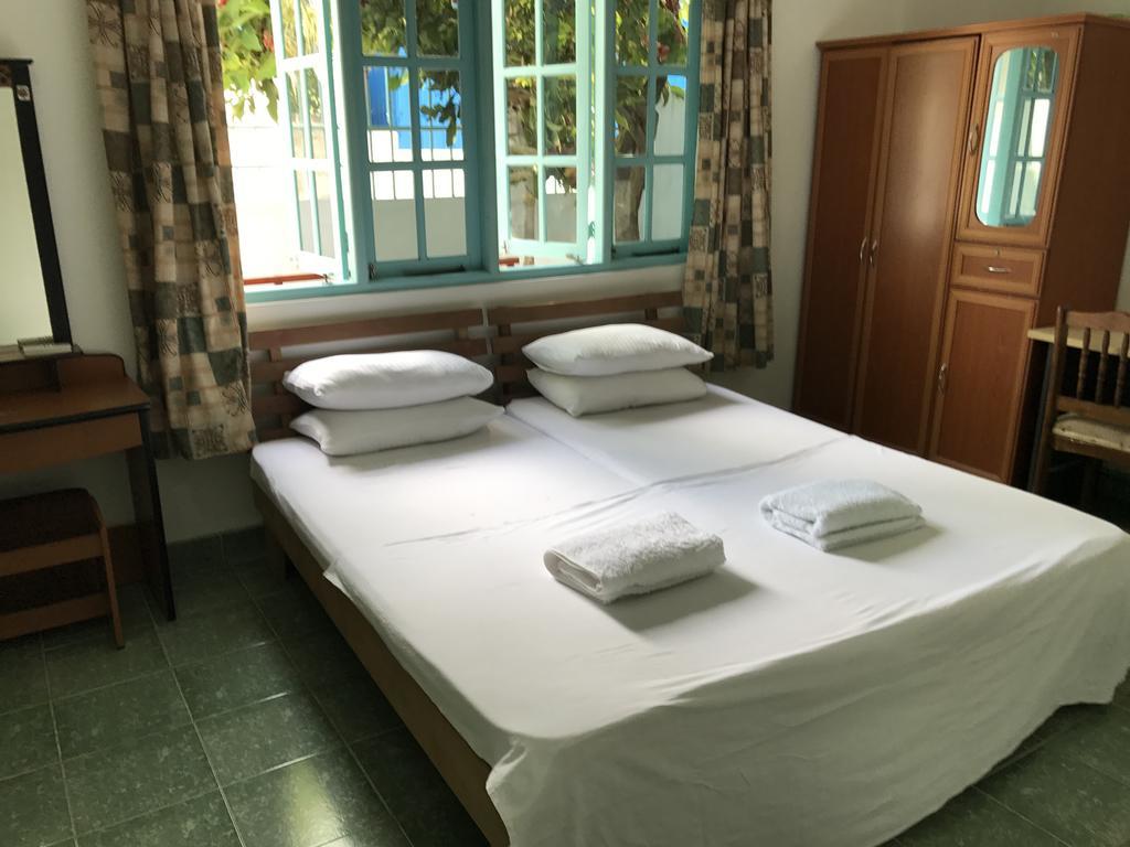 הימפושי Raalhu Lodge מראה חיצוני תמונה