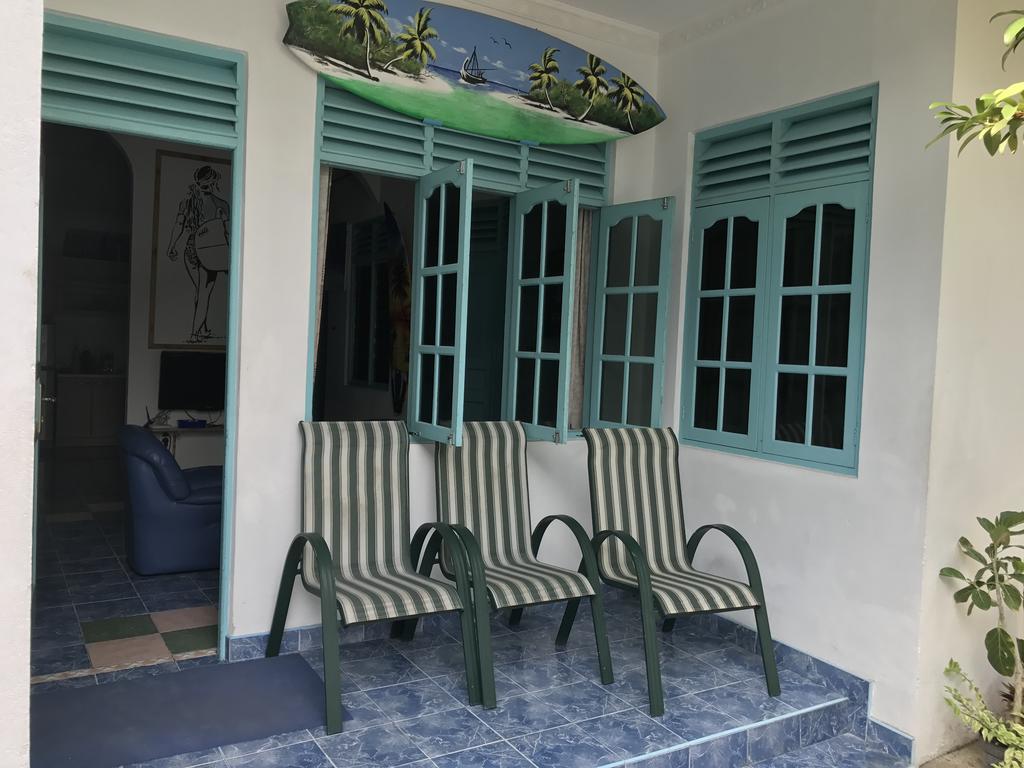 הימפושי Raalhu Lodge מראה חיצוני תמונה