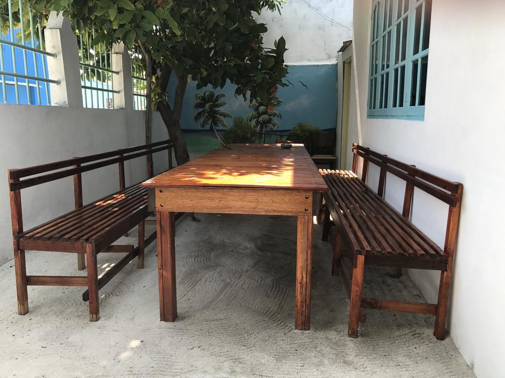 הימפושי Raalhu Lodge מראה חיצוני תמונה