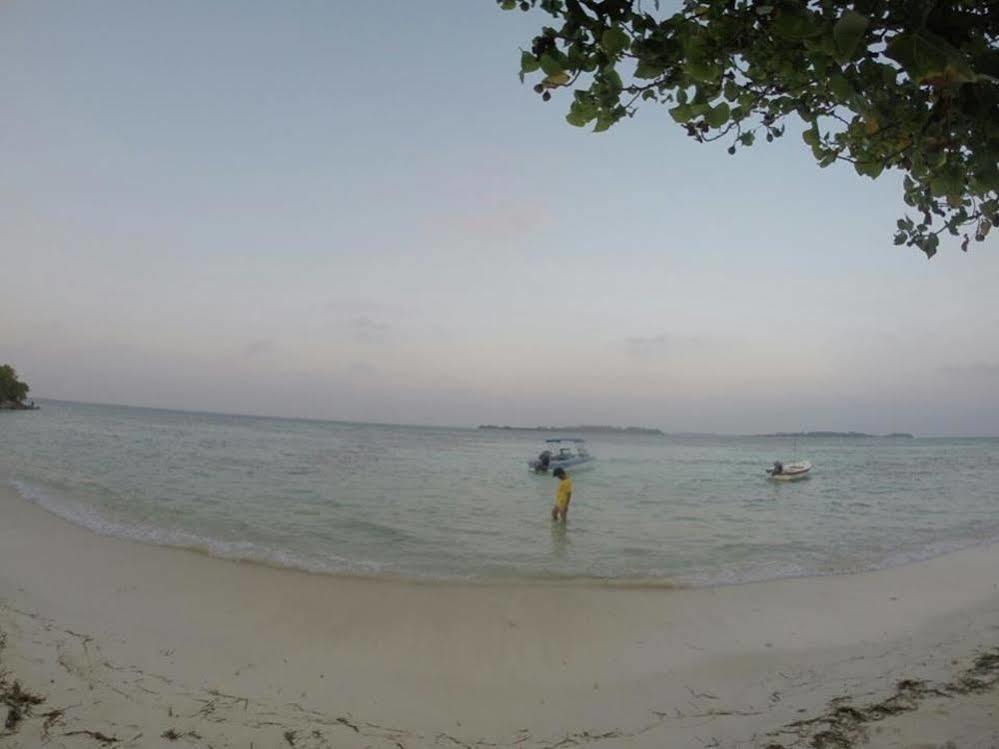 הימפושי Raalhu Lodge מראה חיצוני תמונה