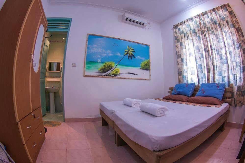 הימפושי Raalhu Lodge מראה חיצוני תמונה
