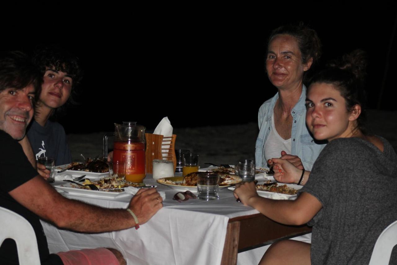 הימפושי Raalhu Lodge מראה חיצוני תמונה